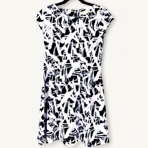 Michael Michael Kors Black & White Fit & Flare Mini Dress Size 6
